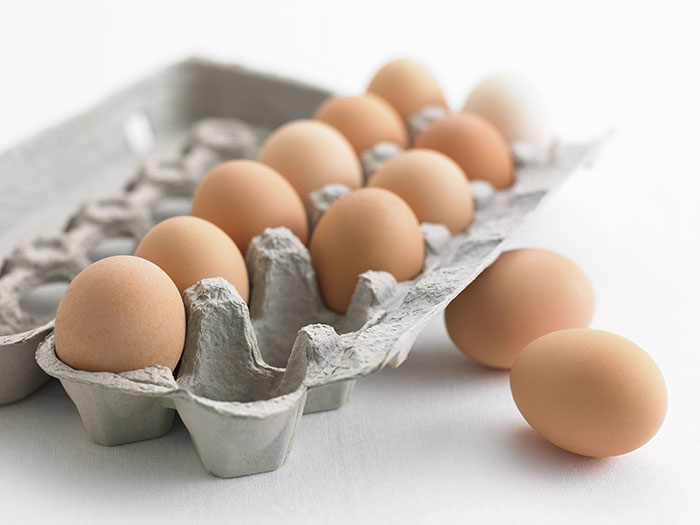 Употребление яиц помогает сохранить крепкими кости