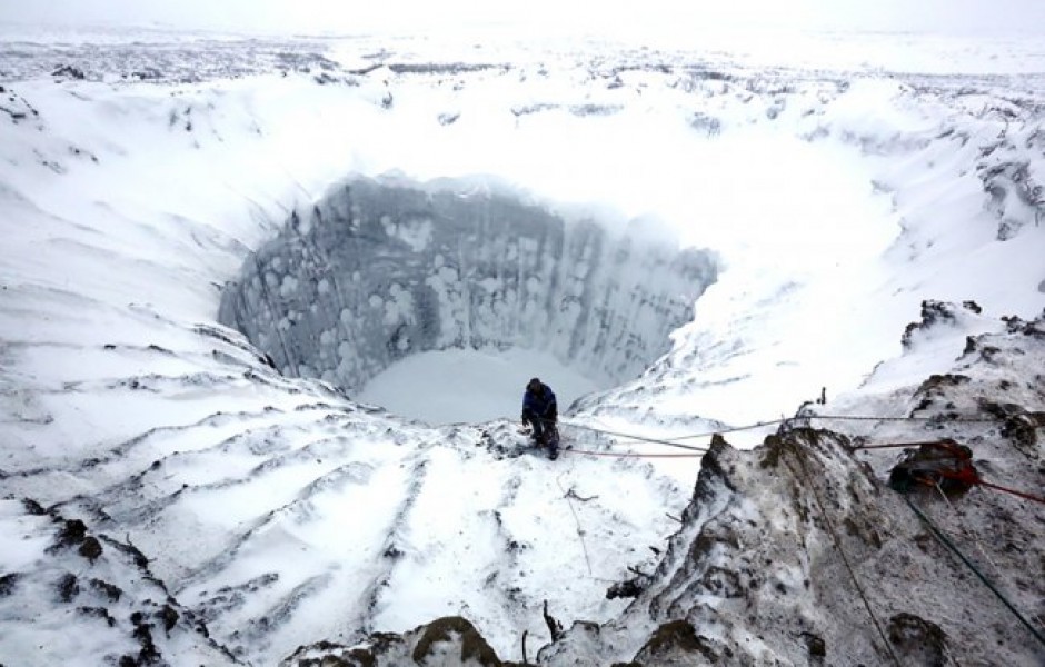 Мистический кратер в Сибири